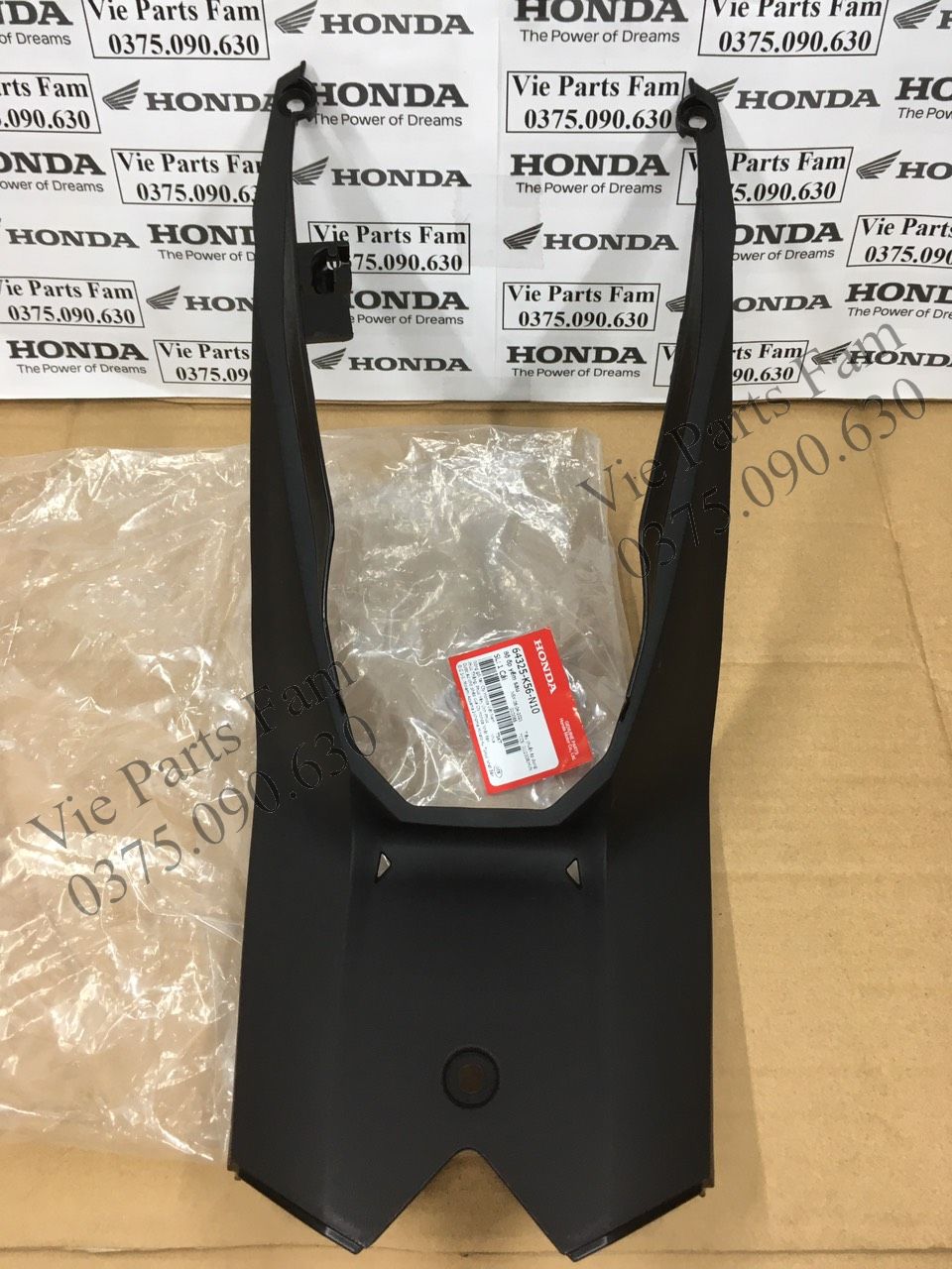 Ốp họng xăng/ ốp dưới yên Winner đời đầu/ Winner V1/ Winner 150 hàng theo xe mới 100% chính hiệu Honda Motor VN