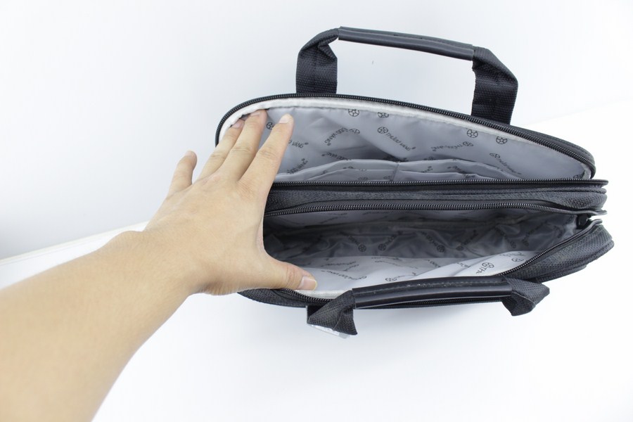 CẶP CÔNG SỞ VẢI DÙ THỦ ĐÔ VÀNG C-197 SIZE NHỎ ( Đen )