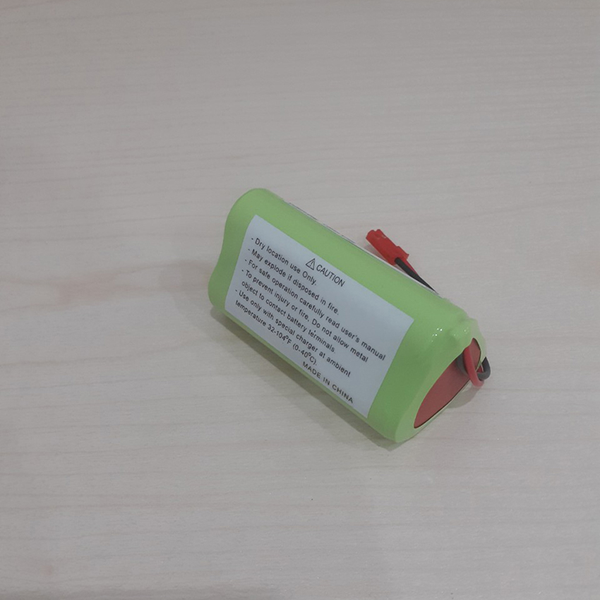Pin robot hút bụi Medion MD16192