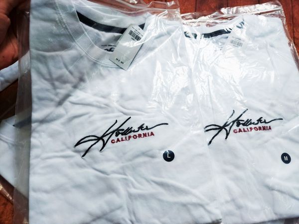 Áo thun Hollister Basic Icon White