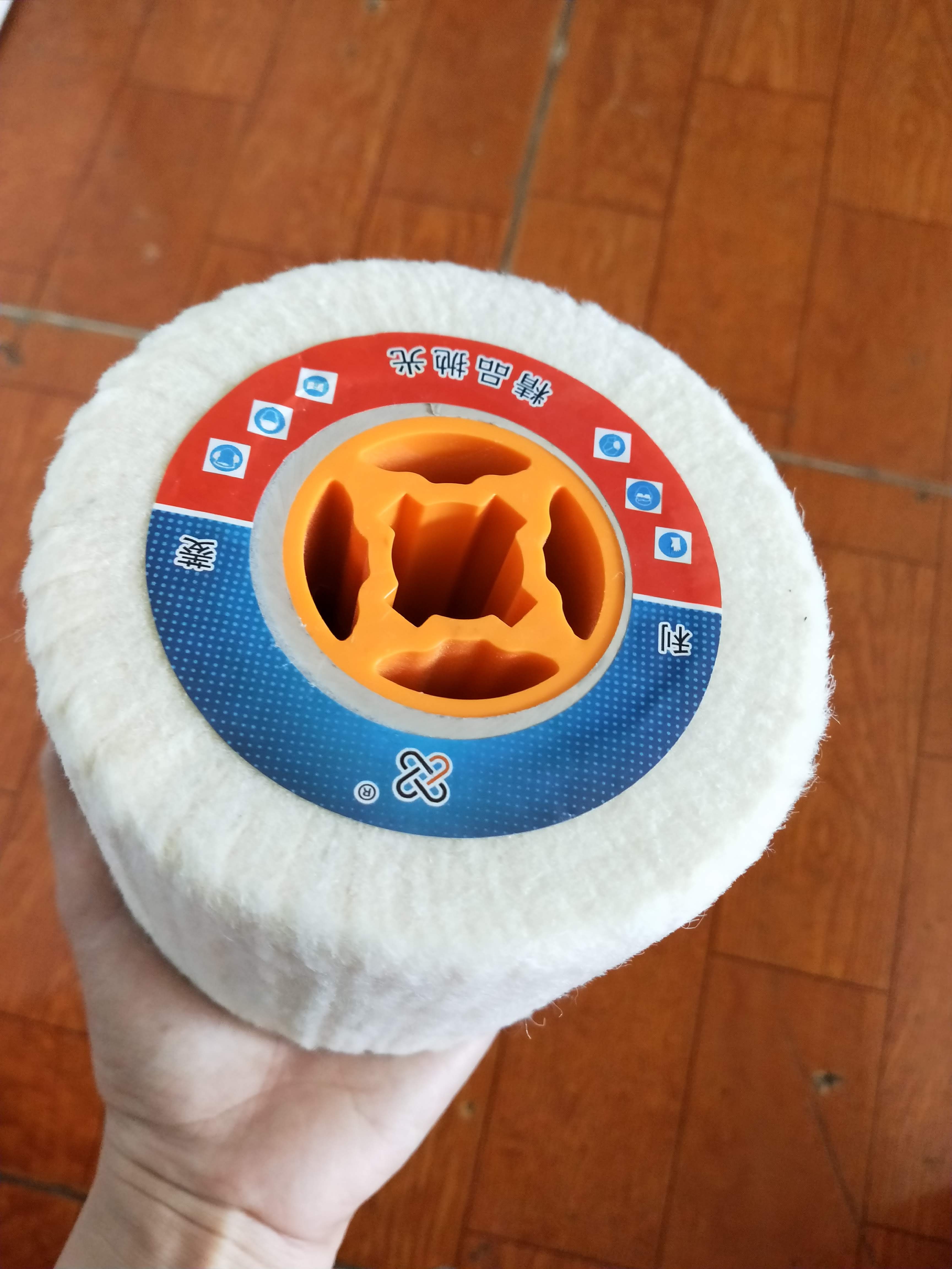 Trụ nỉ đánh bóng trắng lông cừu 4'x5''