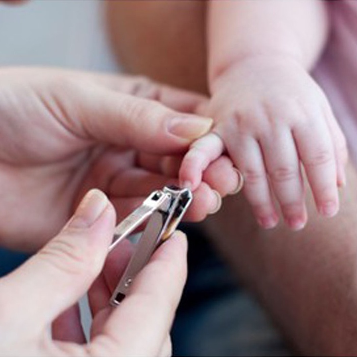 Bấm móng tay trẻ em Nhật Bản