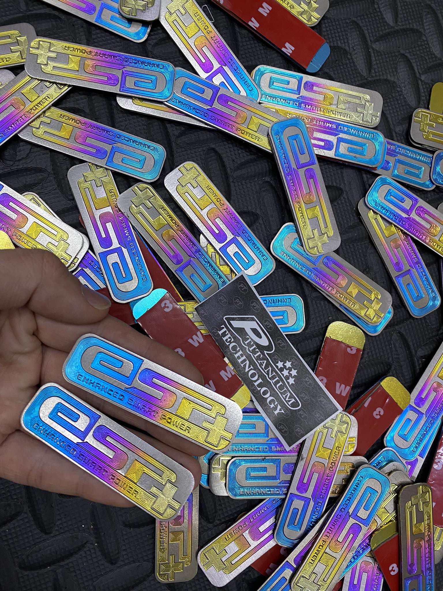 Tem esp esp+ logo titanium titan dán bô e có sẵn keo 3m