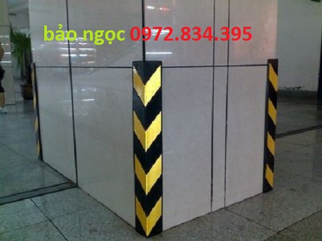 Thanh cao su ốp góc tường, góc cột phản quang
