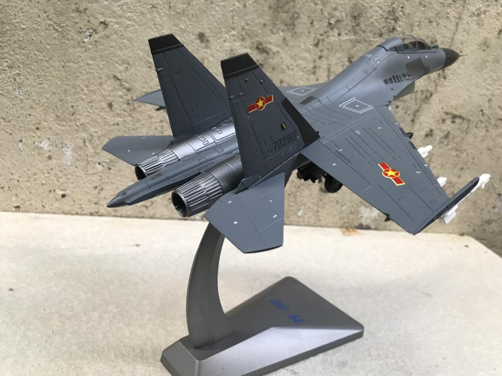 Mô hình máy bay Tiêm kích SU-30MKK 1:72