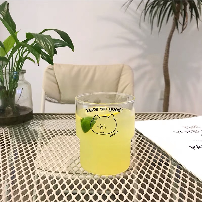 Ly thuỷ tinh kiểu hoạ tiết dễ thương