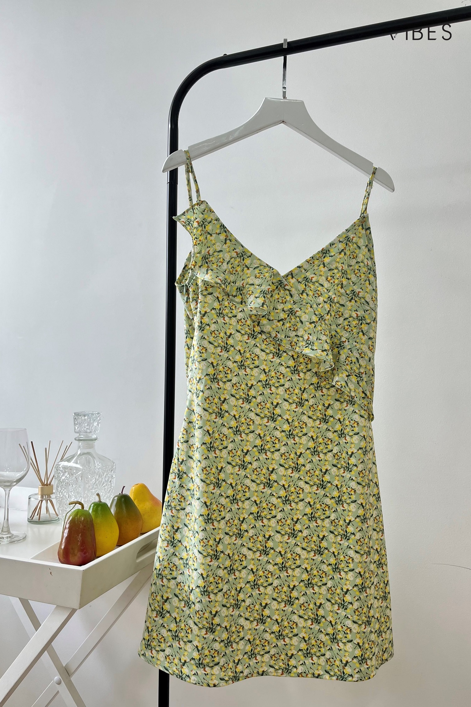 VIBES Váy ngủ Lime Ruffle Dress
