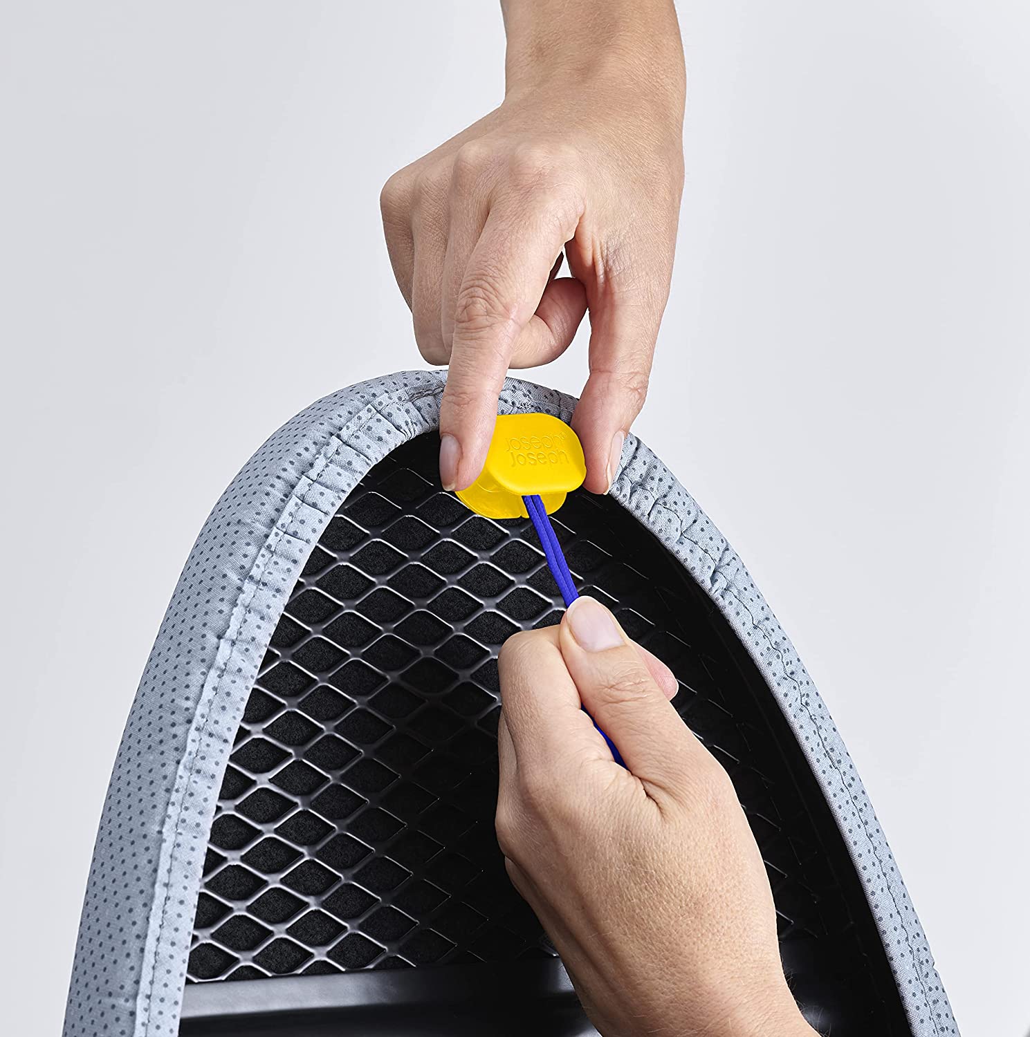 CẦU LÀ .JOSEPH JOSEPH-GLIDE IRONING BOARD 50005