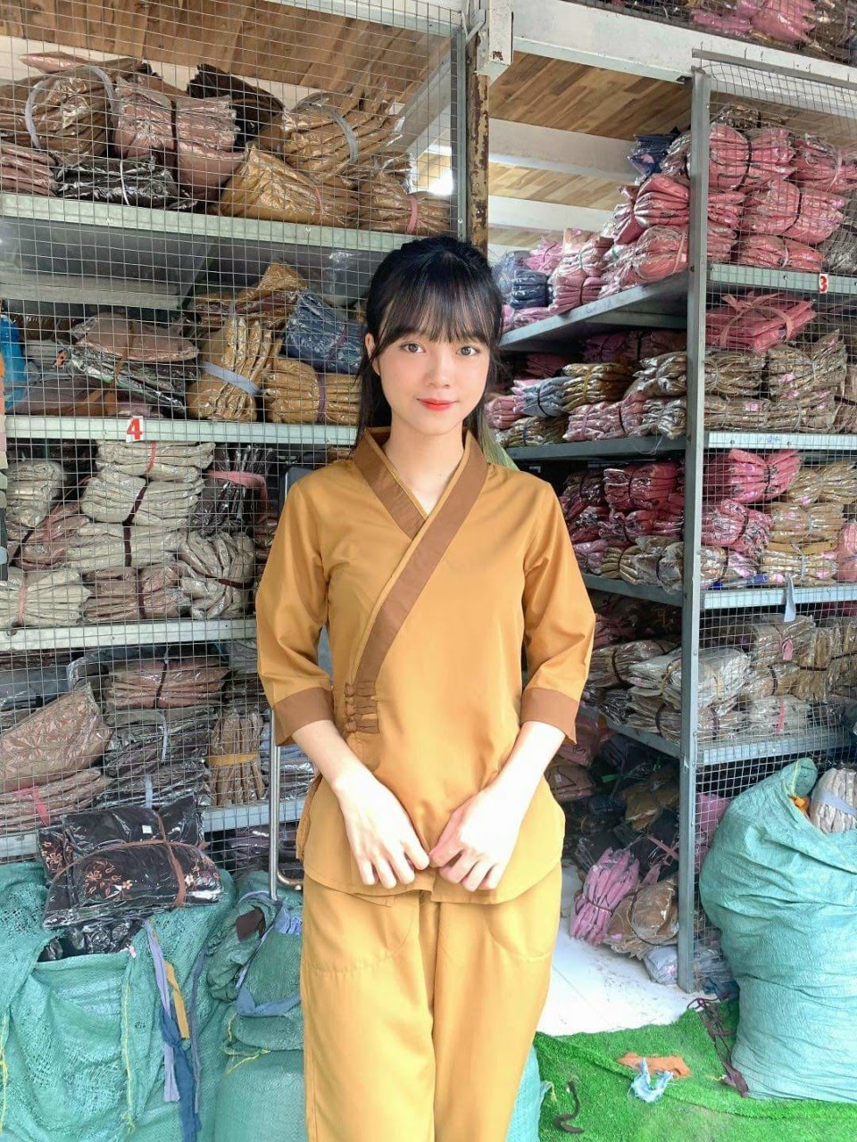 Đồ lam đi chùa, đồ phật tử nữ Mẫu Xéo nhật