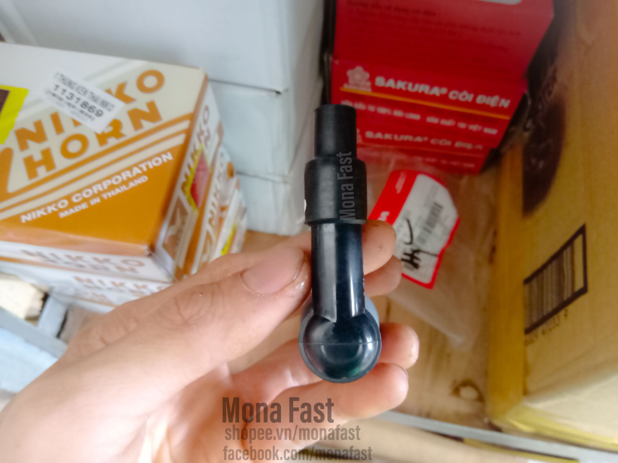 Nắp chụp bu gi HONDA zin (nắp chụp bi gi HONDA hãnq)