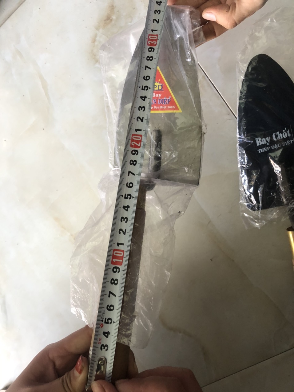 Bay thép đăc biệt Dương Minh A1 Trắng