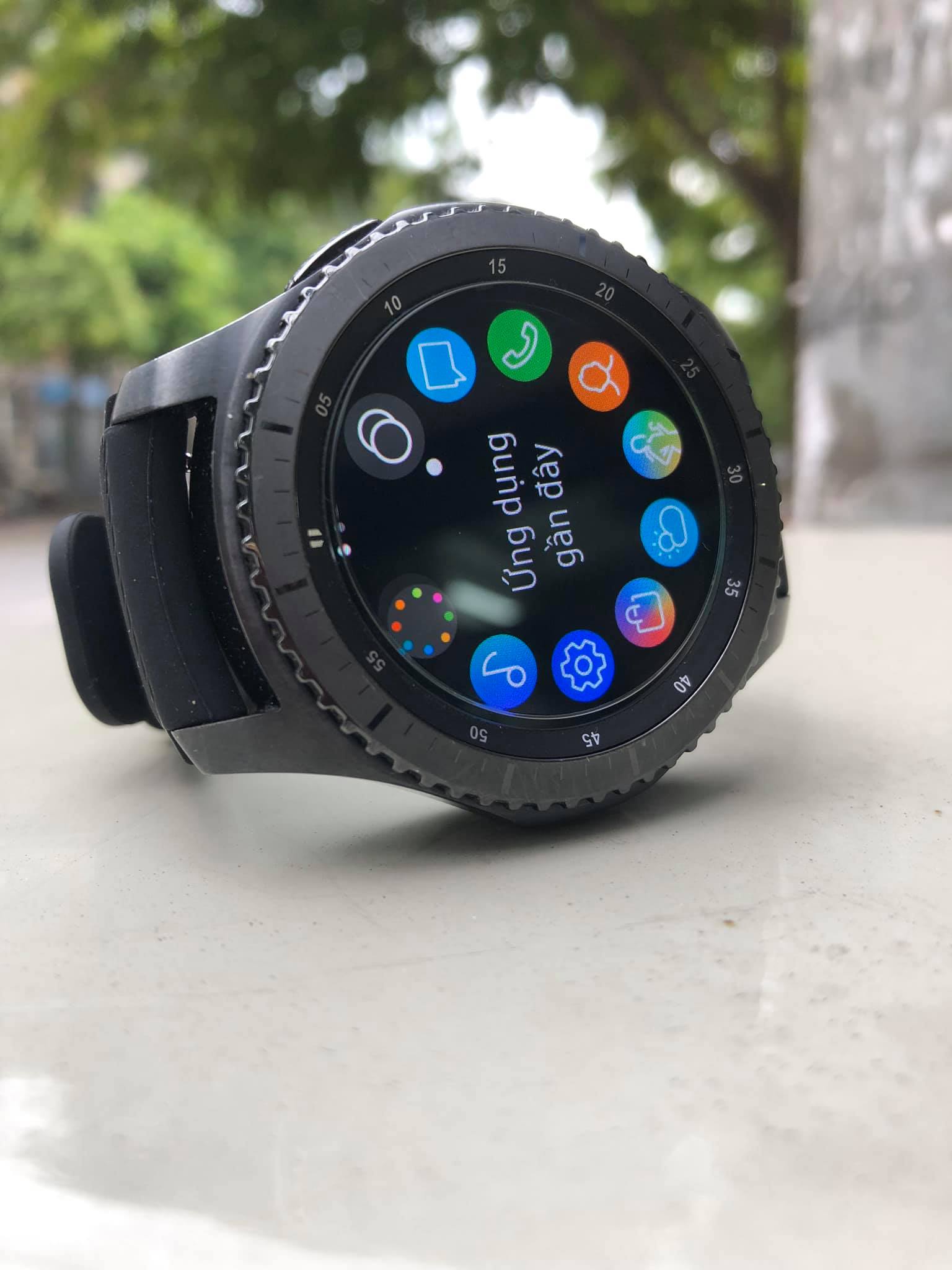 Đồng hồ thông minh Samsung Gear S3 Frontier