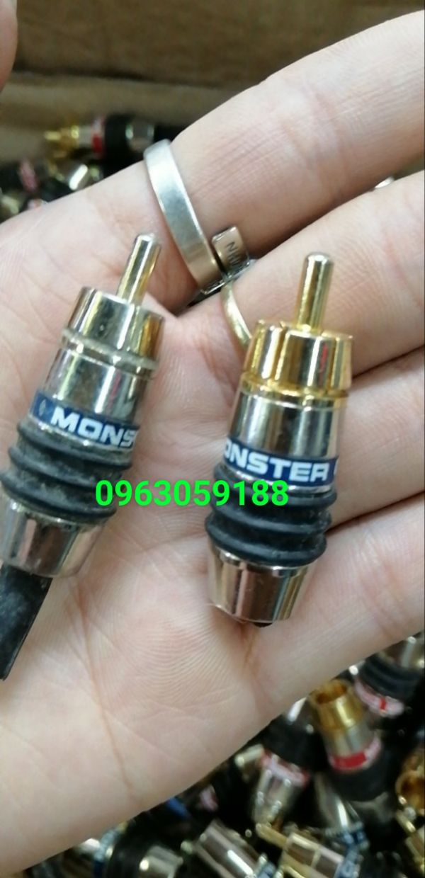 Rắc AV Bãi - 2 Cái