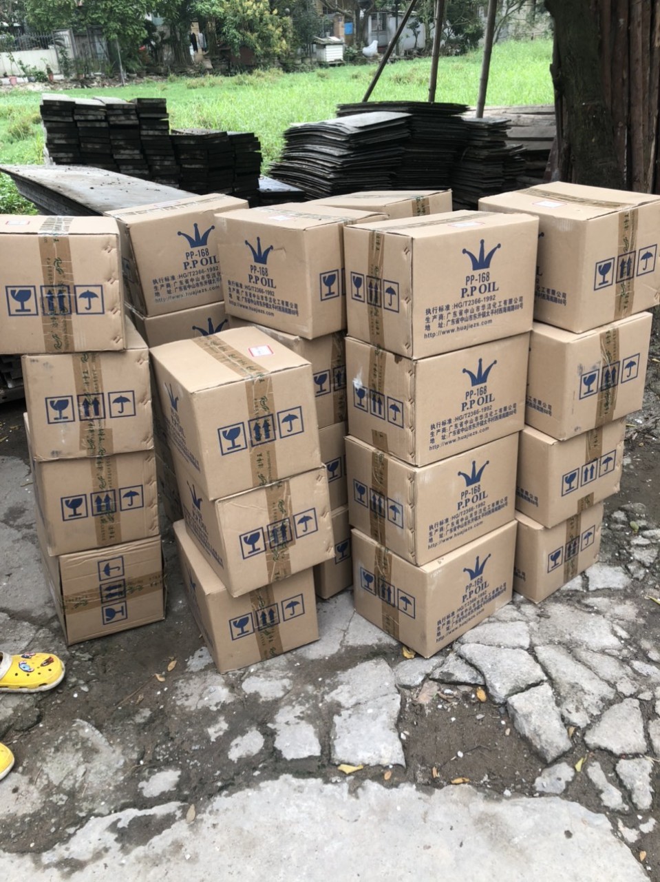 chai dầu chỉ 168