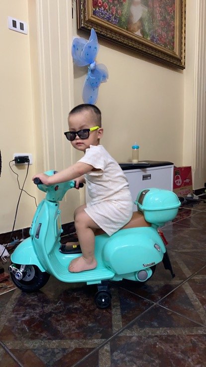 Xe máy điện Vespa cao cấp cho bé