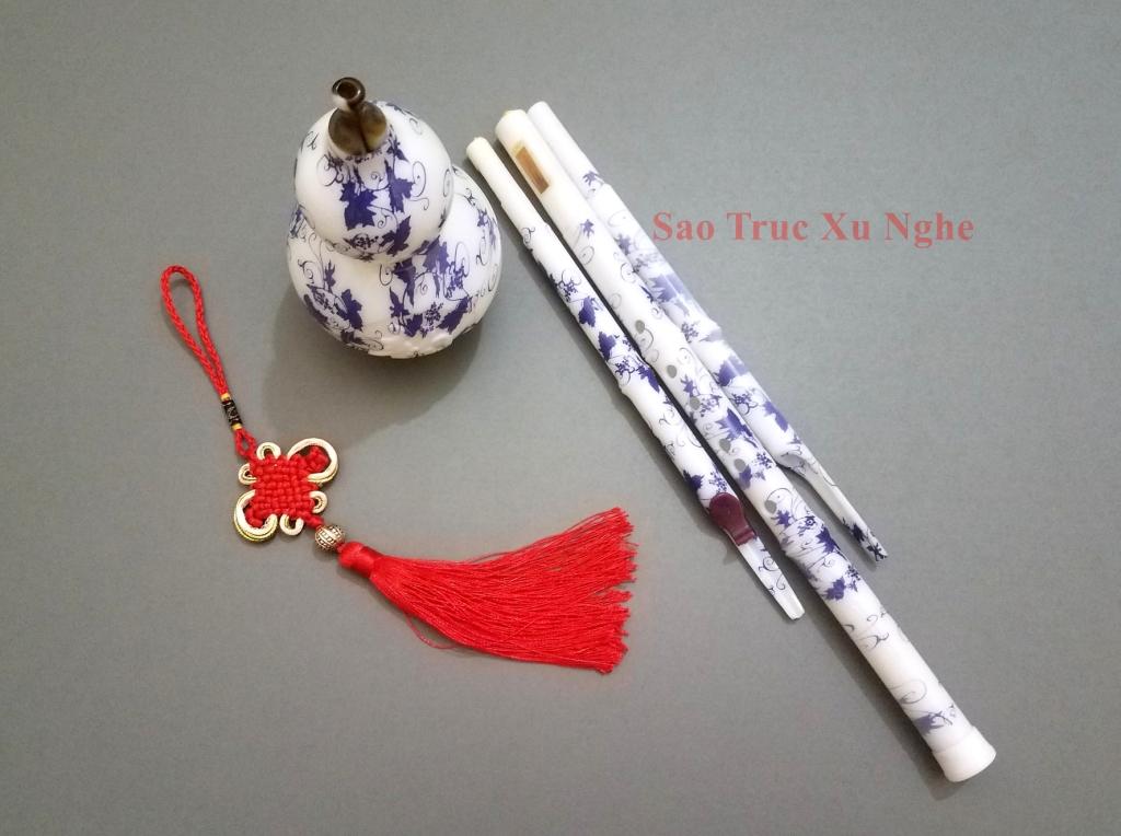 Sáo bầu màu trắng ngọc