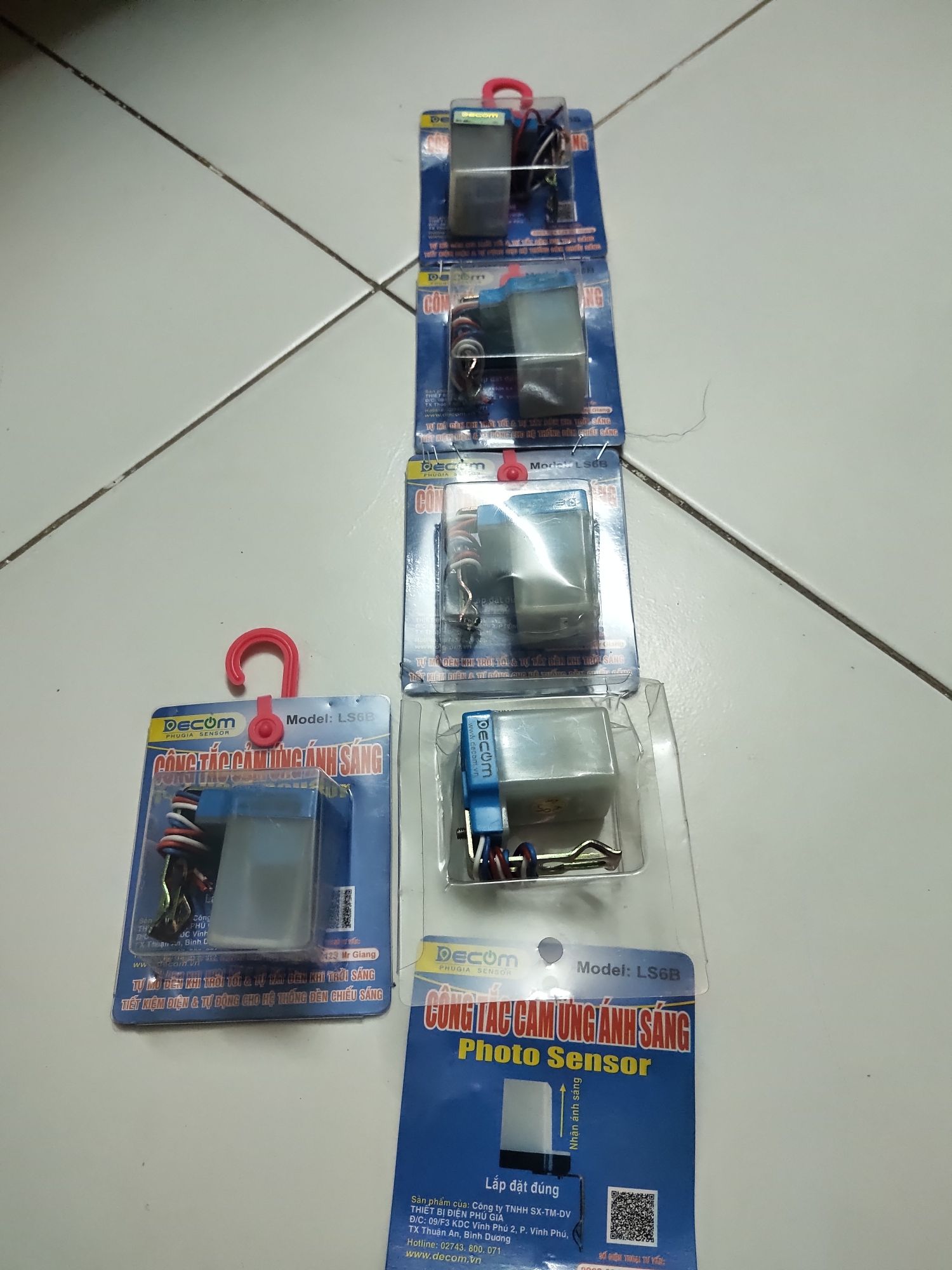 [HCM]Công tắc cảm ứng ánh sáng Decom LS6B