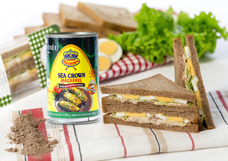 (COMBO 10 LON) CÁ NỤC KHO TIÊU SEACROWN 155g