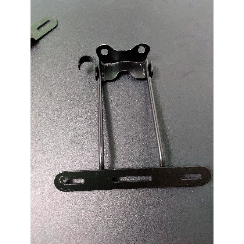 Pas sắt bảng tên Raider Satria
