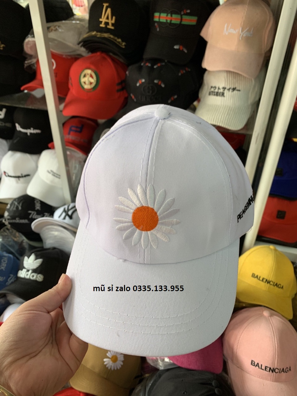 Mũ lưới trai cúc hóa mi hít hot năm 2020