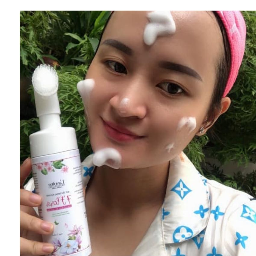 TẢY TRANG DẠNG BỌT LAVOINE