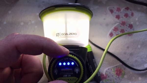 Đèn di động Lighthouse Mini Goal Zero (có thể chạy liên tục 500 tiếng)