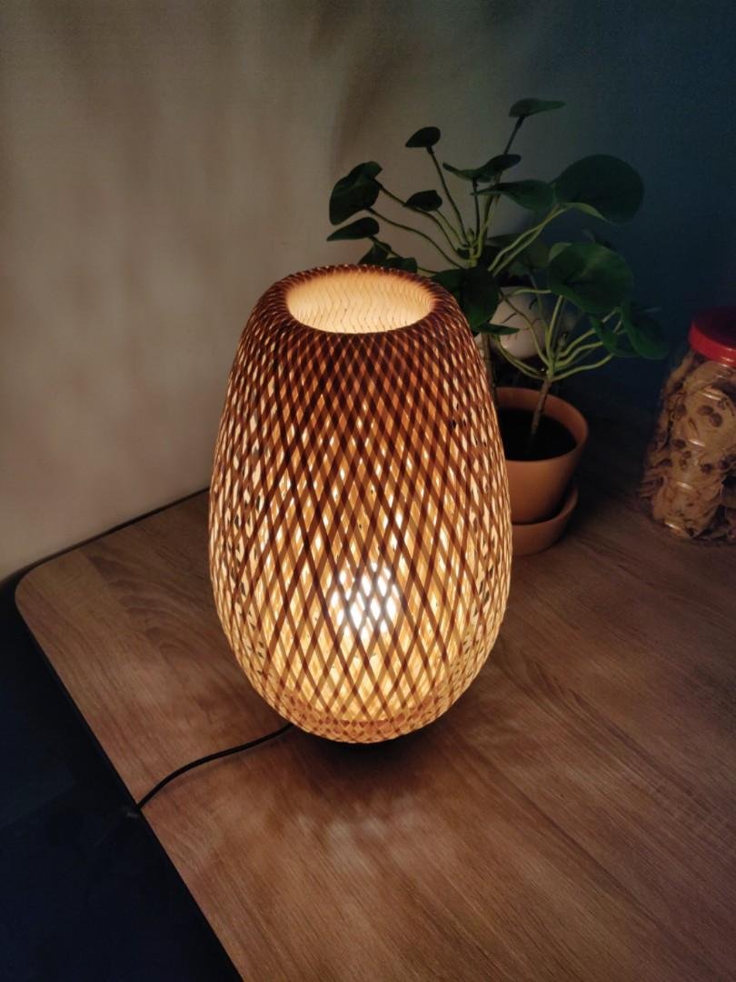 Đèn ngủ tre để bàn -trang trí phòng ngủ