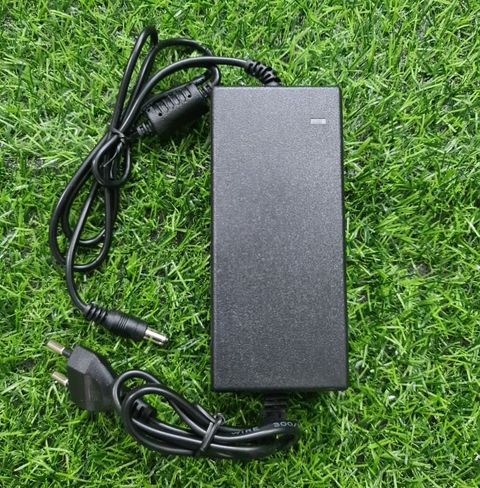 Adapter ,bộ đổi điện từ 220v ra 12v5A