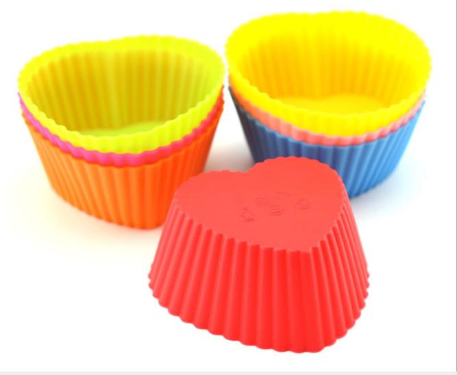 Set 10 khuôn cupcake silicon mẫu Tim