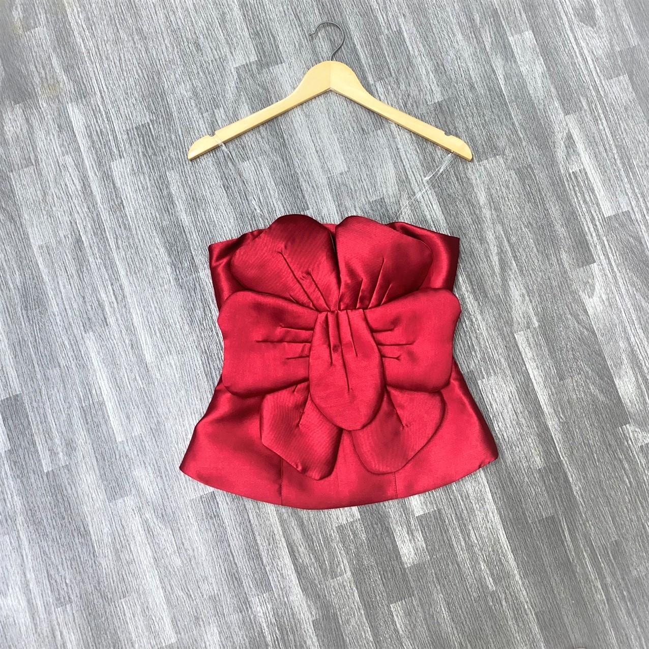 ÁO PEPLUM ĐÍNH CÁCH HOA MAI