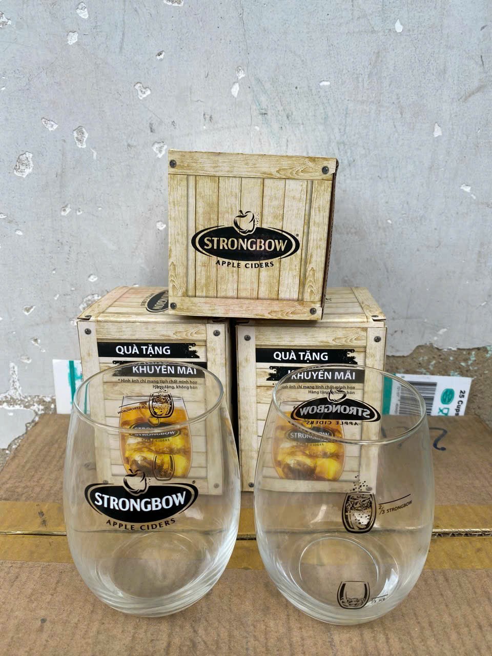 Ly cà phê trứng muối 250ml Strongbow