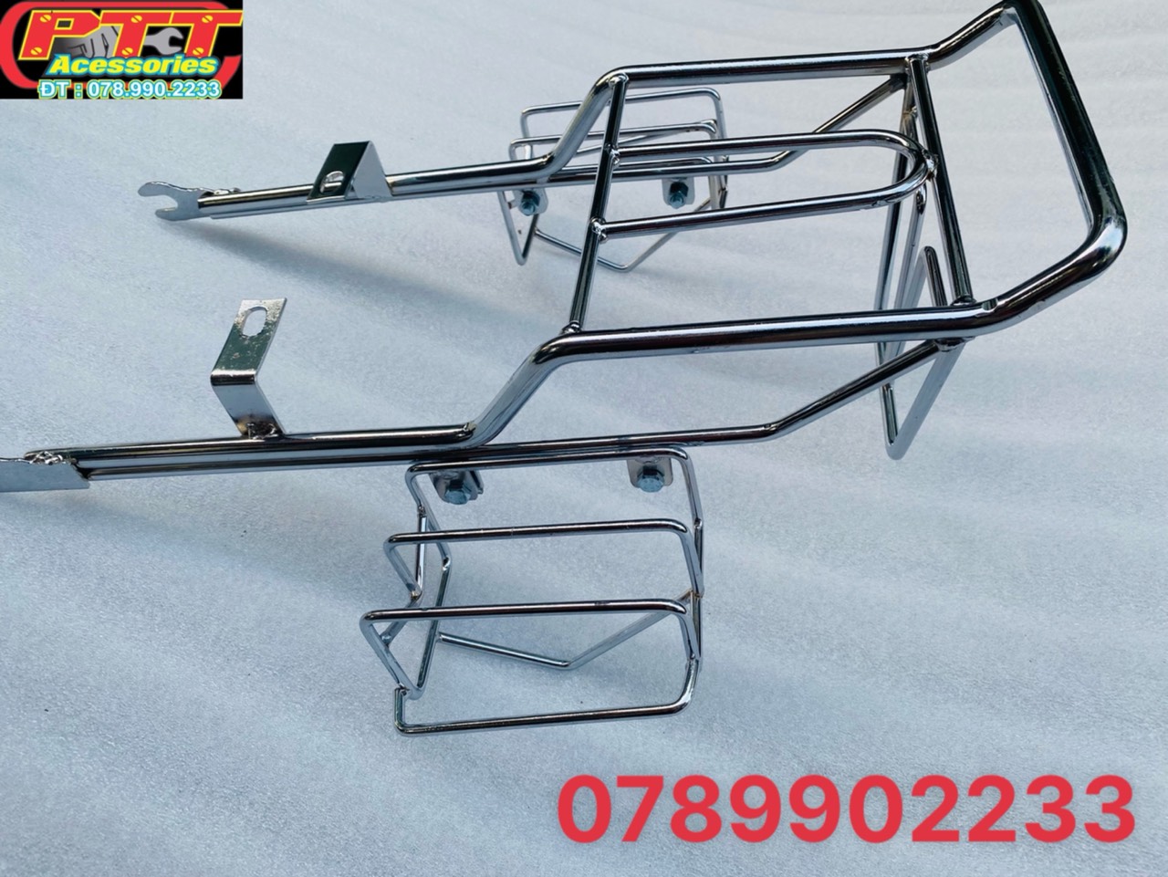 Baga bảo vệ đèn hậu xe cub 82 sắt xi