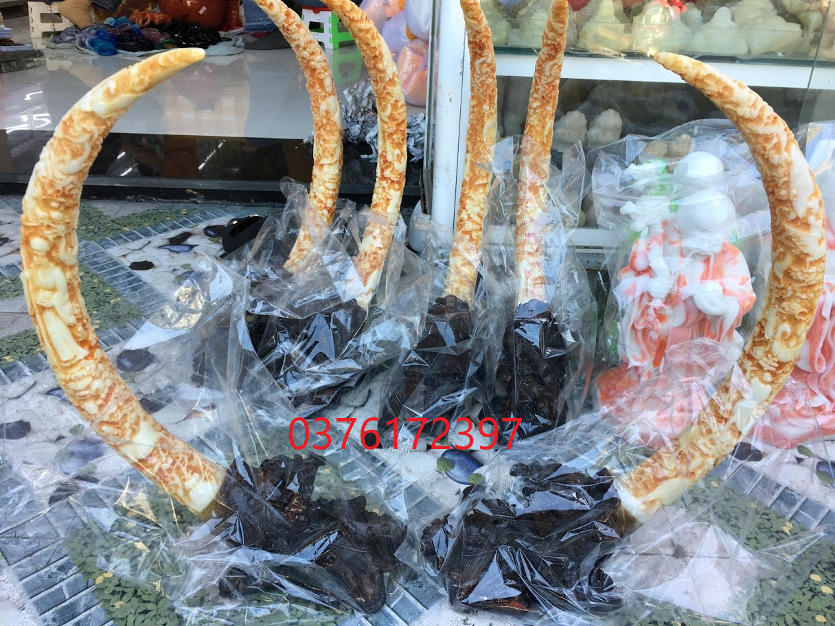 Cặp tượng kỳ lân ngậm ngà đá đúc cao cấp