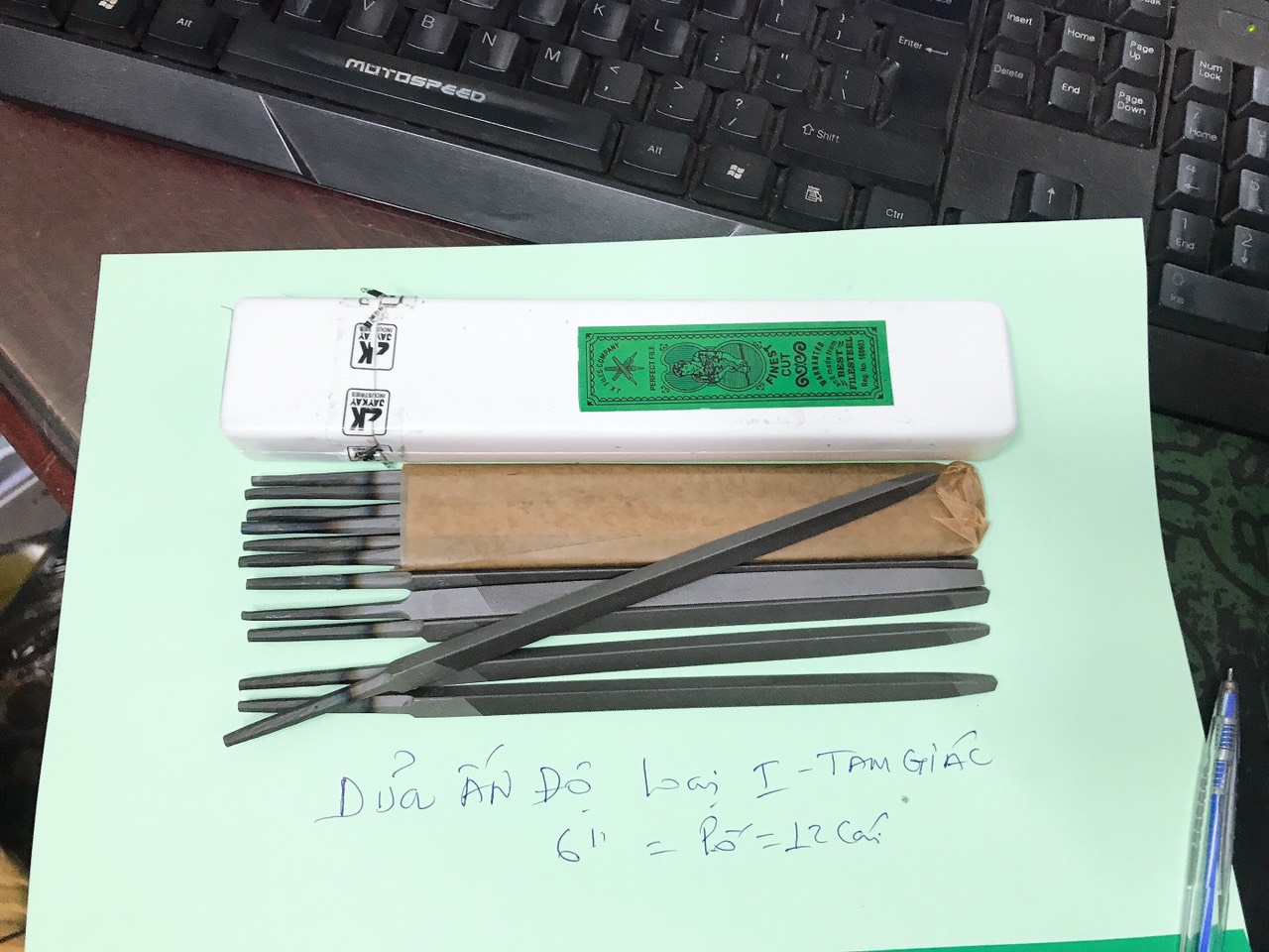 HỘP 12 CÂY DŨA TAM GIÁC 6 INCH ẤN ĐỘ LOẠI 1