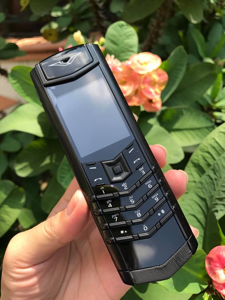 ĐIỆN THOẠI ĐỘC LẠ SIGNATURE K8 LƯNG DA BỀN ĐẸP
