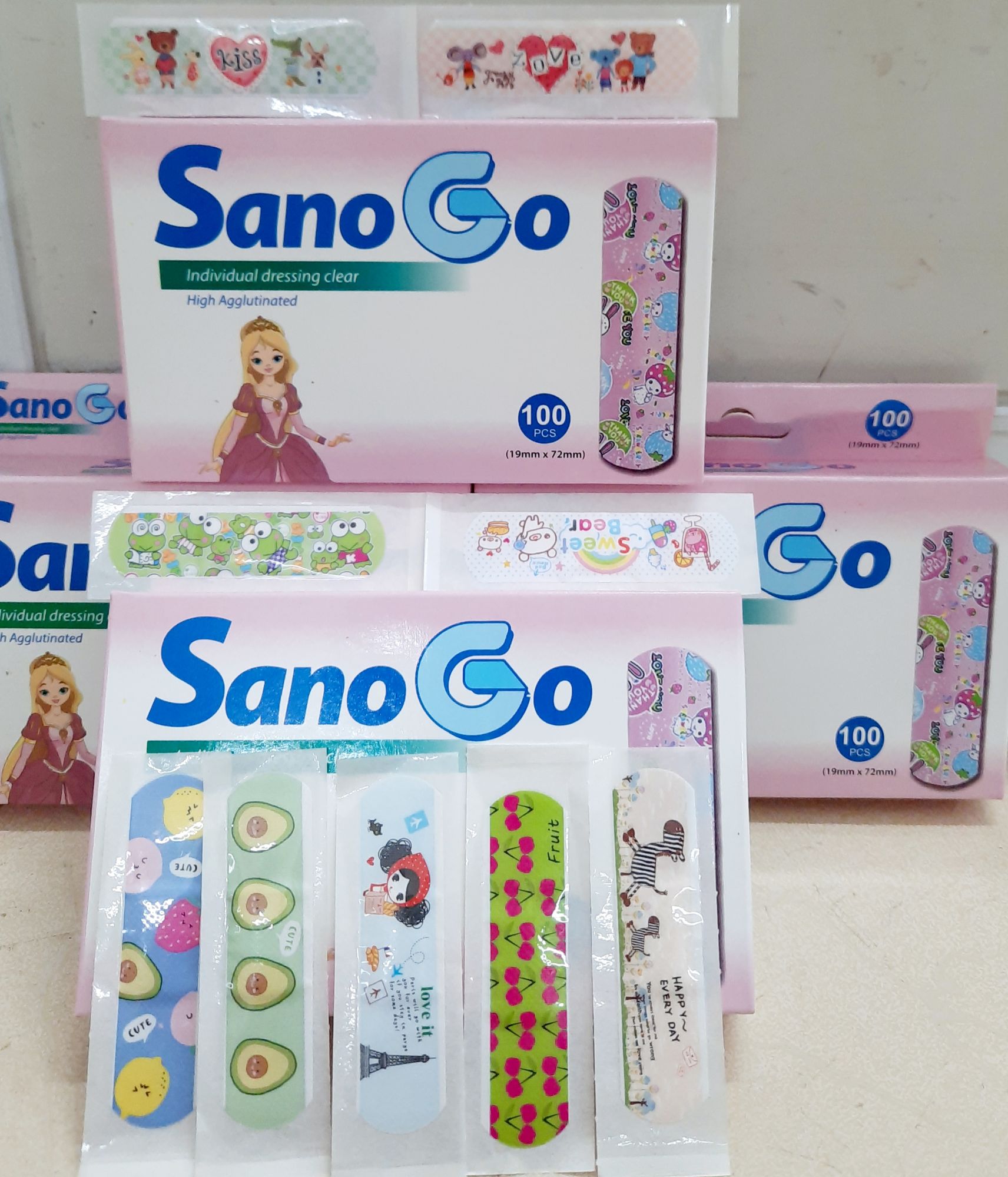 băng dính cá nhân hình cute hộp 100 pcs