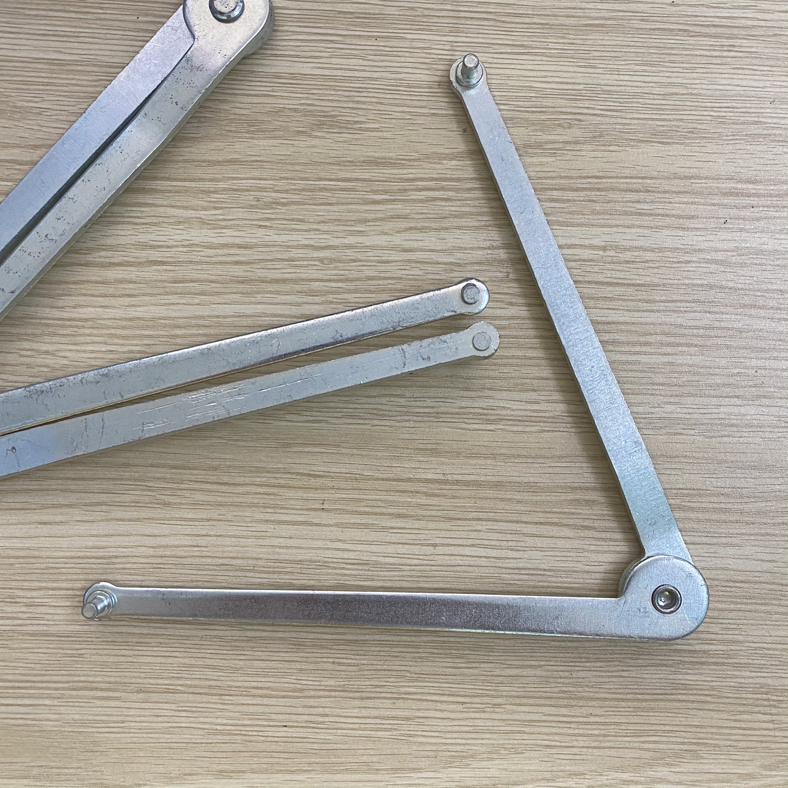 (1 cái) Dụng cụ siết mở long đền kẹp lưỡi cắt, lưỡi cưa đa năng 180 độ