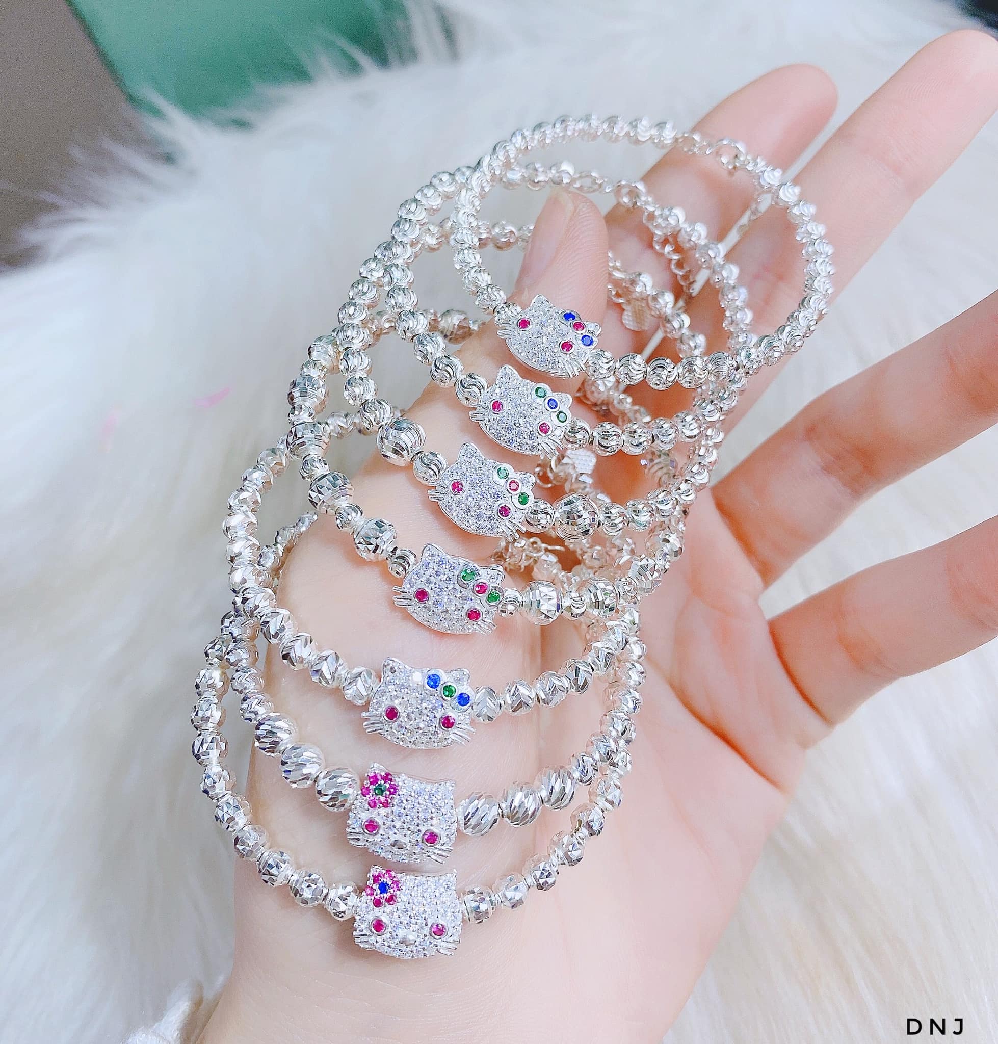 Vòng tay trẻ em bạc ta mặt kitty MS25b