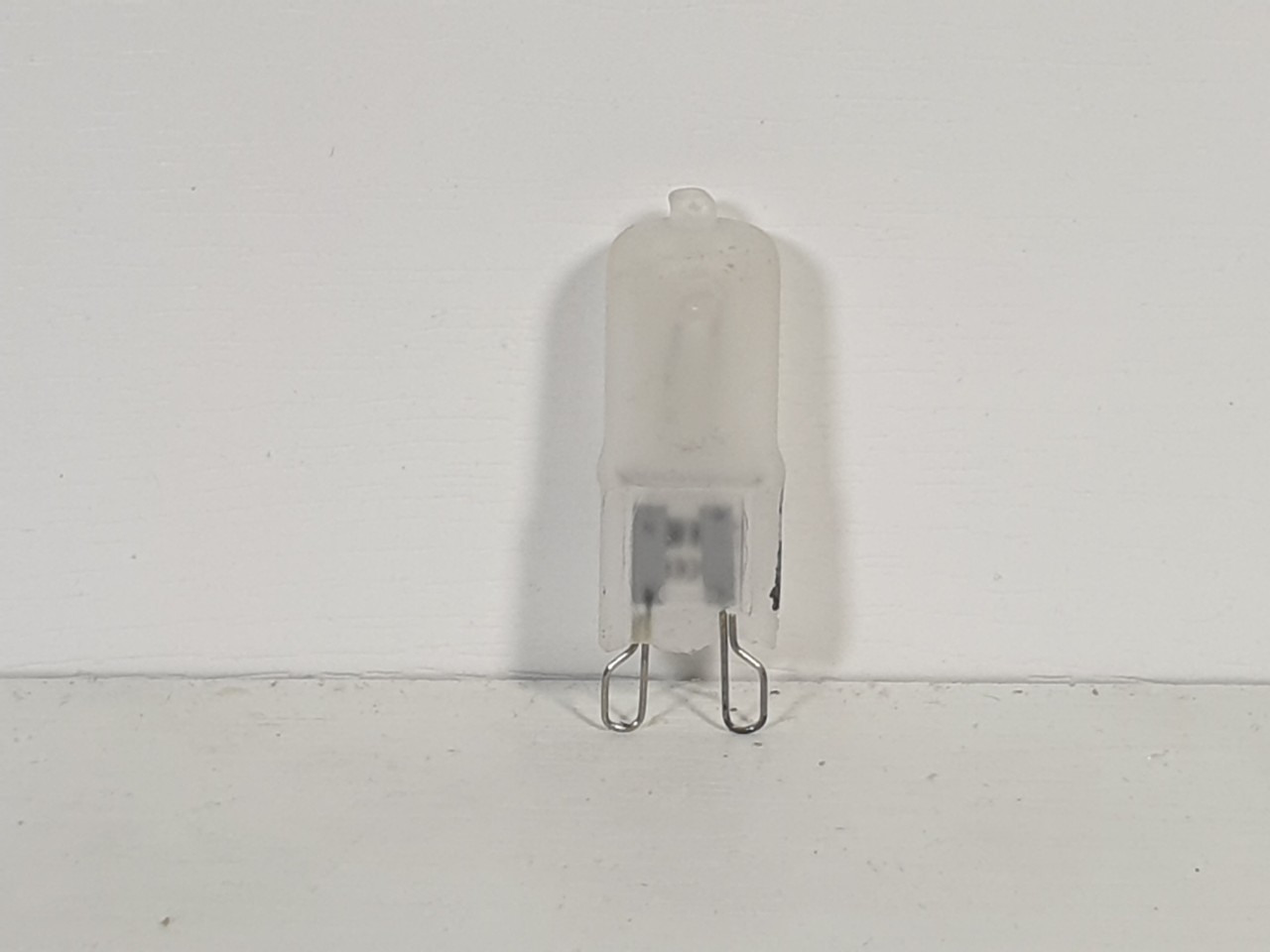 Bóng đèn dây tóc halogen g9 220v 40w ánh sáng vàng