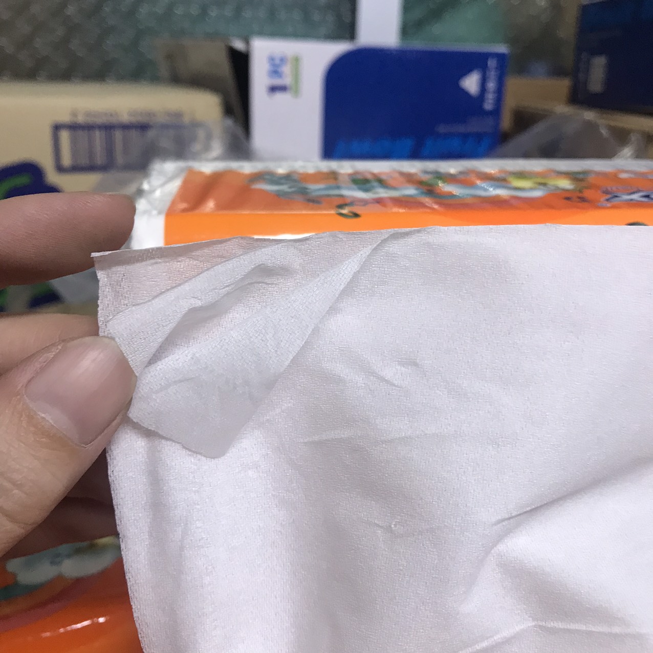 KHĂN GIẤY RÚT CELLOX 260 TỜ 250G/ GÓI