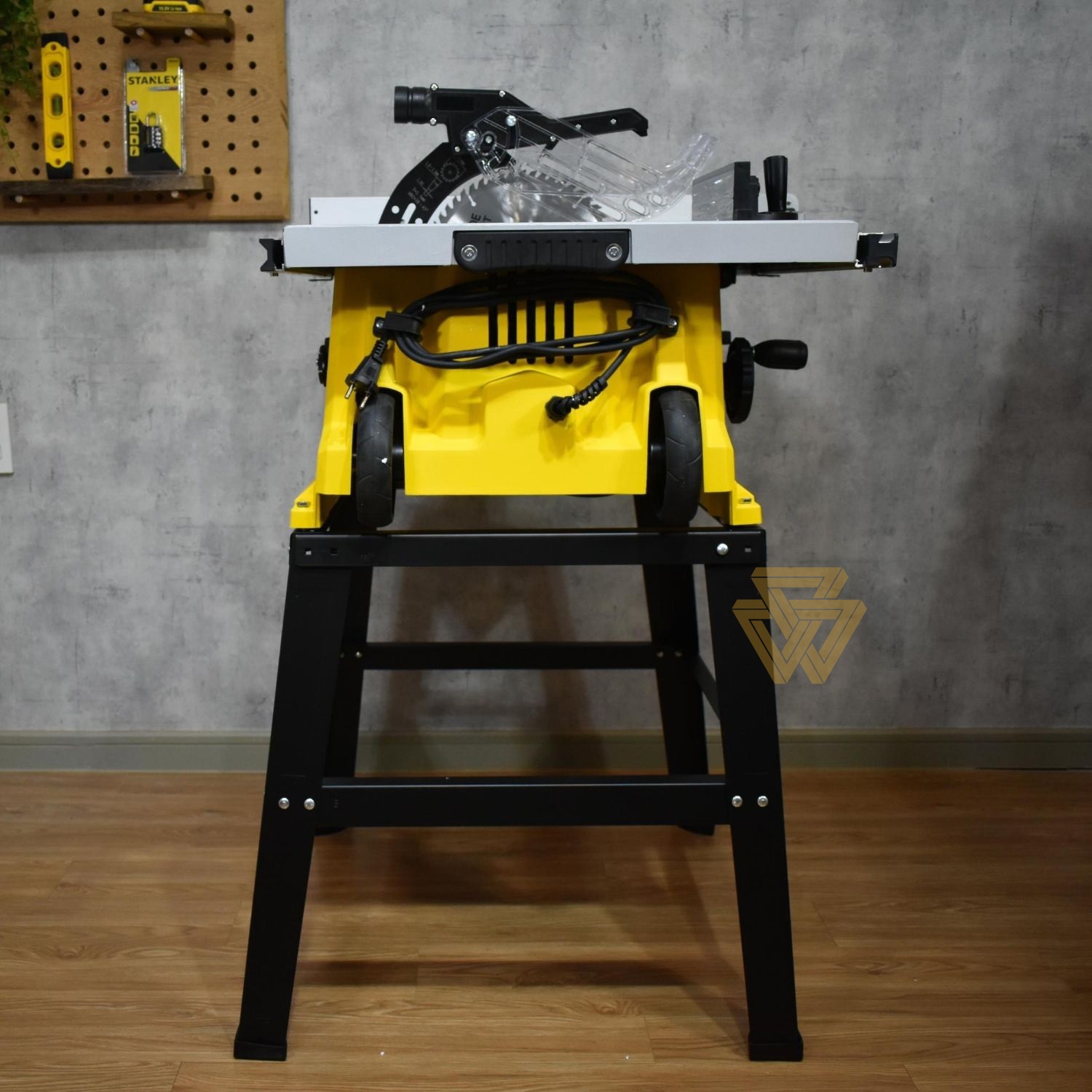 [HCM][Trả góp 0%] Máy Cưa Bàn 1800W Stanley SST1801