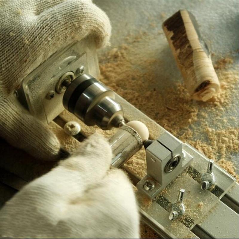 Máy tiện gỗ