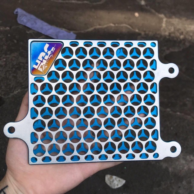 Che két nước vario, air blade cnc kiểu 3d kèm tem titan hrc mẫu mới