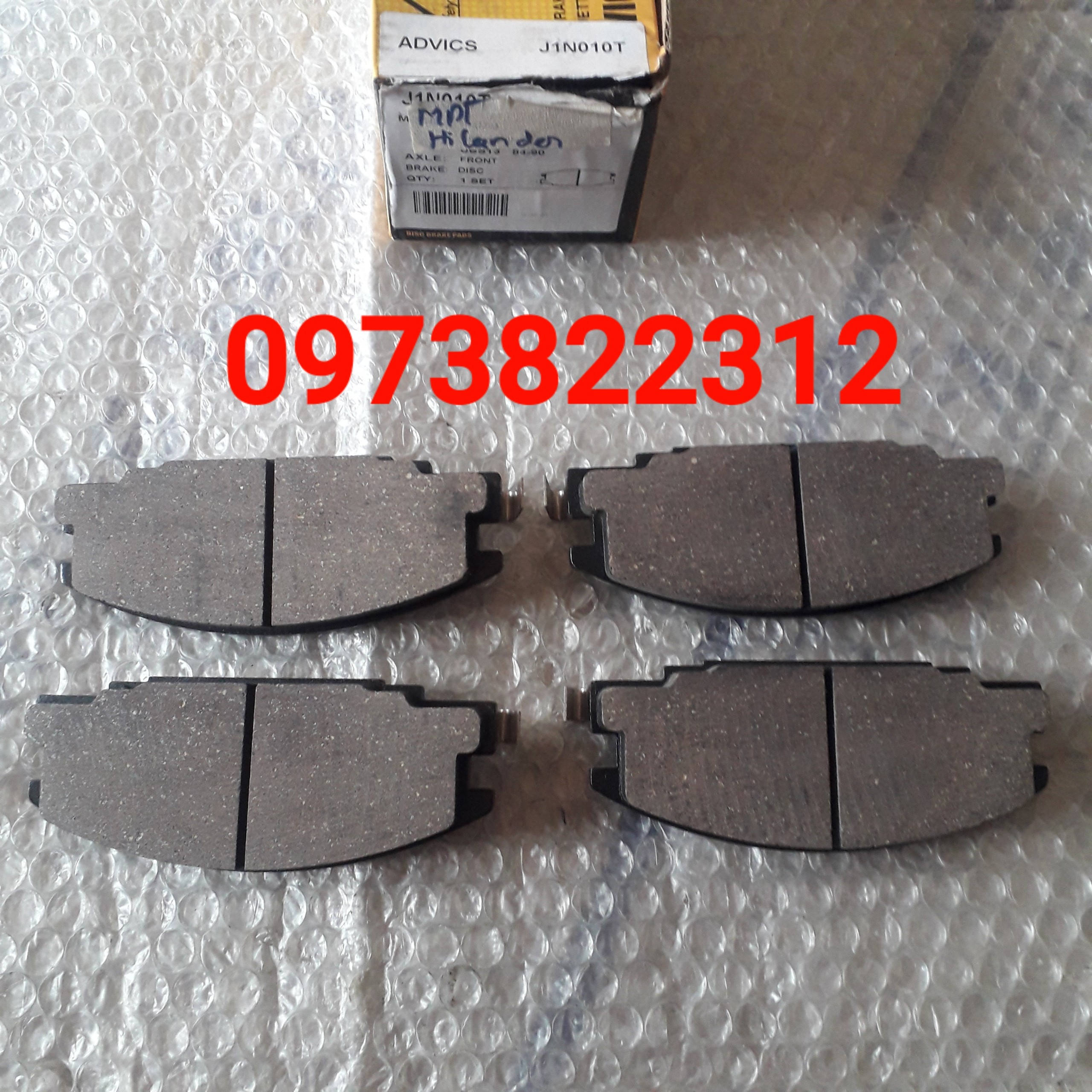 Má phanh trước Isuzu Hilander ( Giá 1 Bộ) ADVICS JAPAN