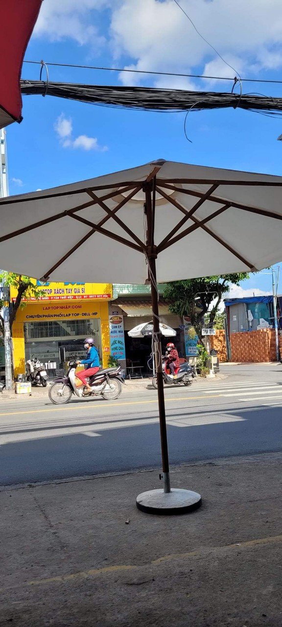 Ô DÙ 3M KÈO GỖ ĐÚNG TÂM KHÔNG ĐẾ