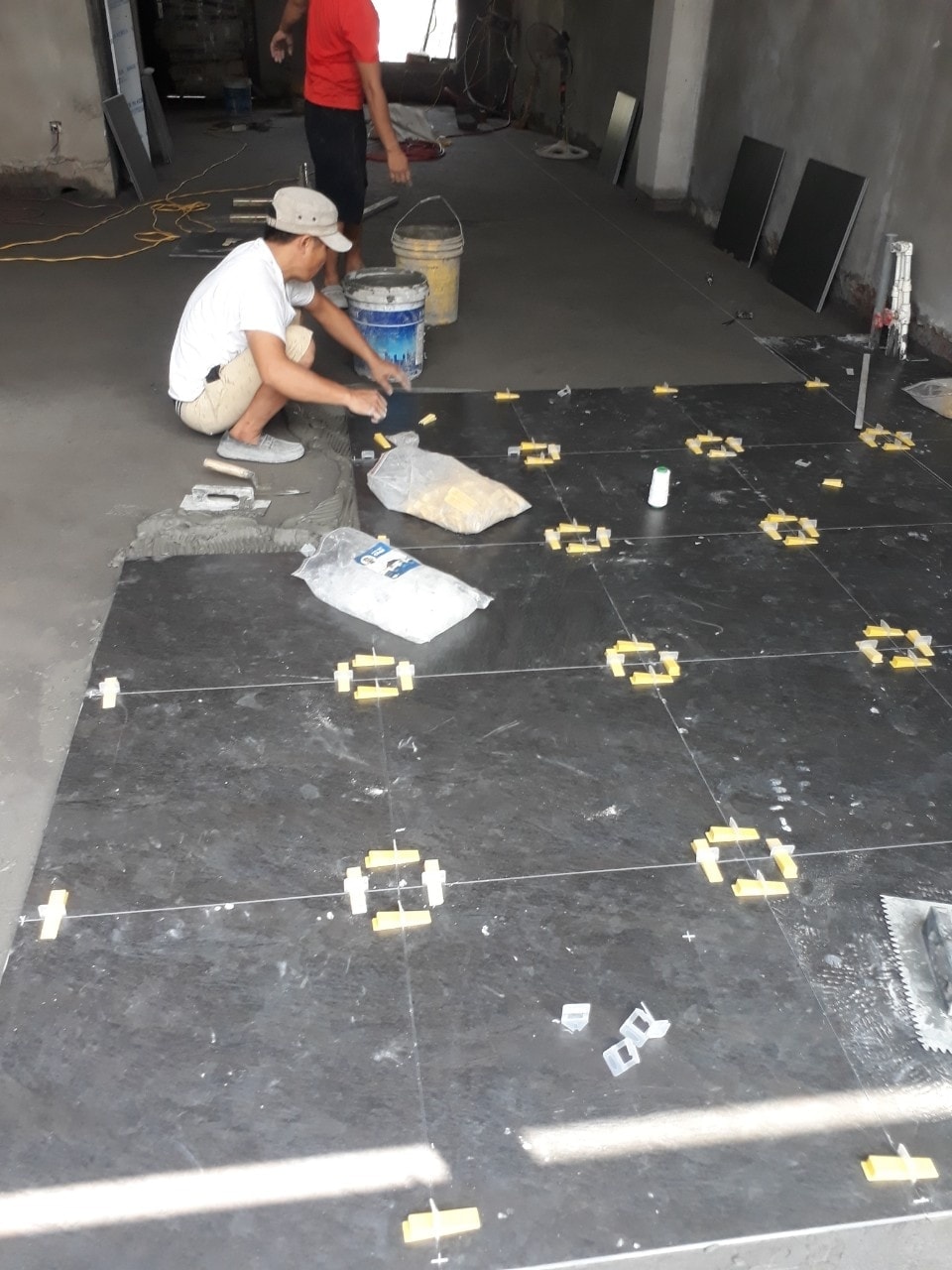 HÓA CHẤT TẨY GẠCH ĐỎ CAO CẤP