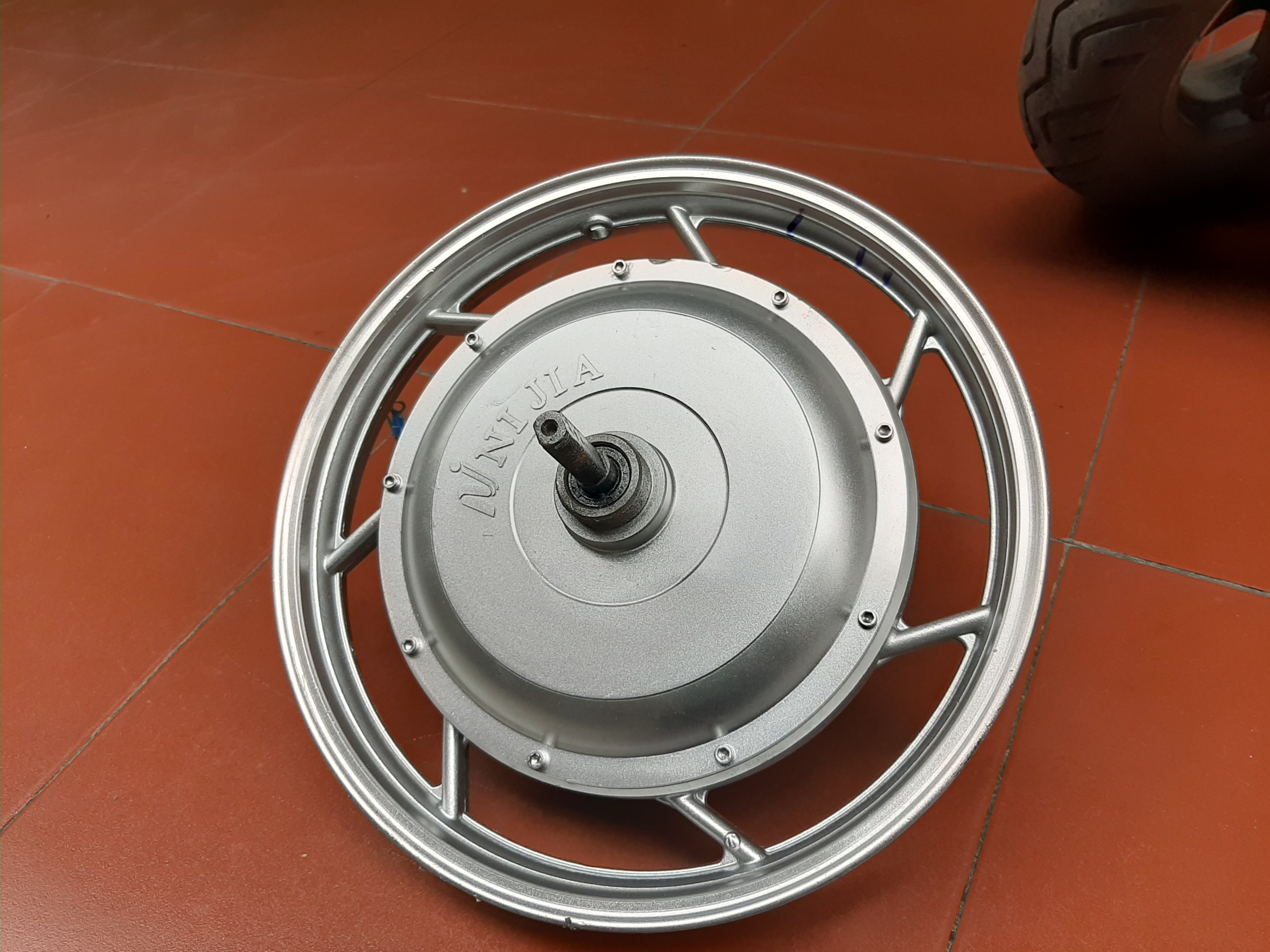 Động cơ xe điện tháo xe Nijia 16x3.0