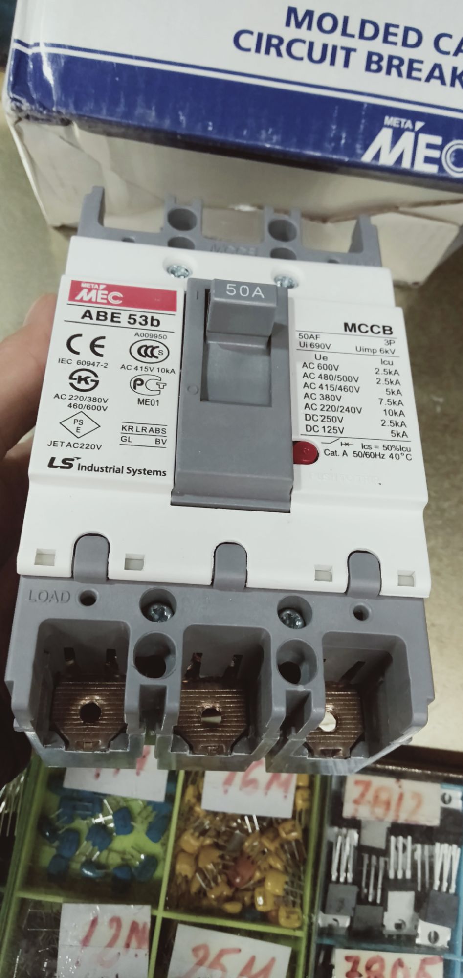 Aptomat Hộp ABE 53b 50A 3pha