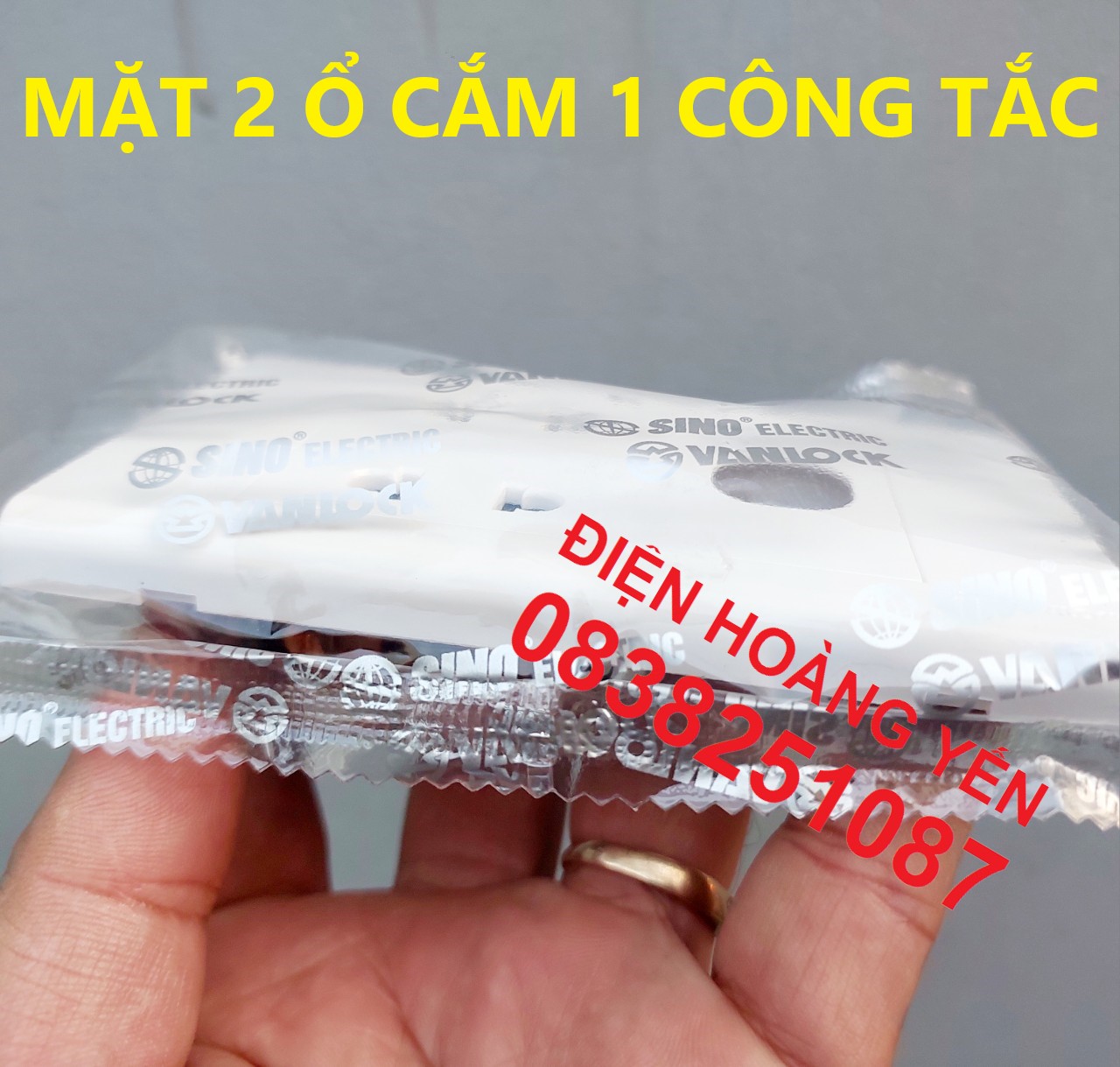 MẶT 2 Ổ CẮM 1 CÔNG TẮC SINO