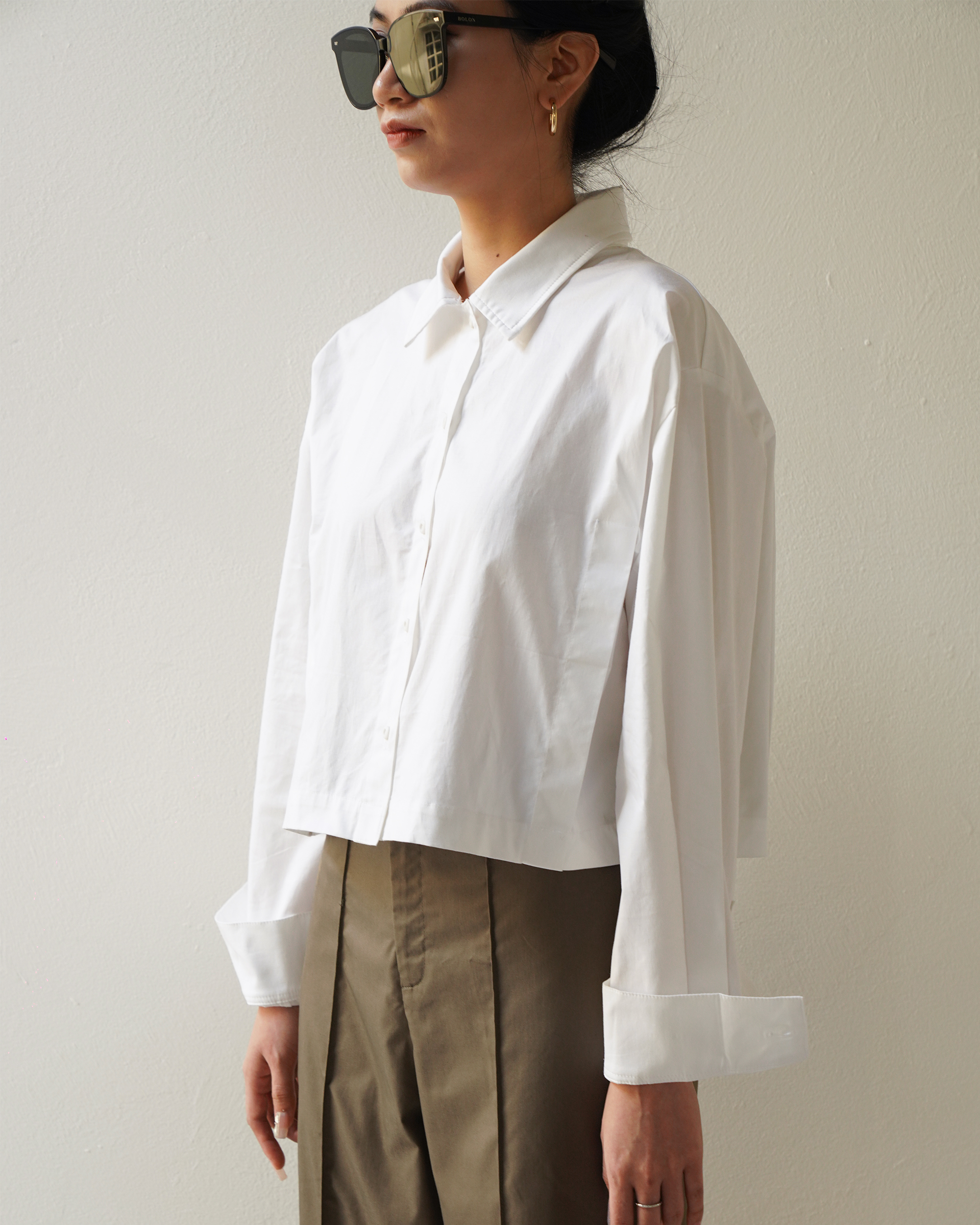 At Least Crop Shirt Áo Sơ Mi Dáng Lửng